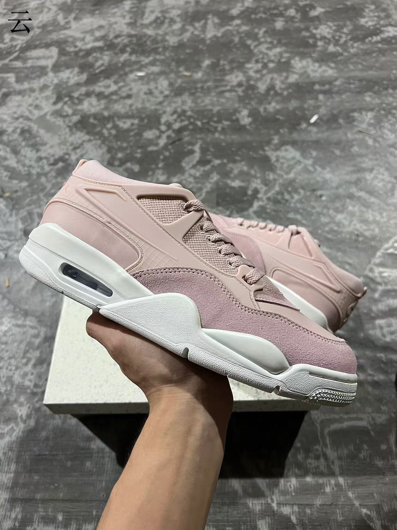 C-WMNS Air Jordan 4 RMFQ7940 600 36-475 - Image 1