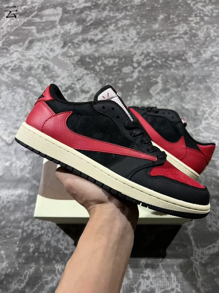 F-R1 Travis Scott x Air Jordan 1 Low OG  DM7866-061 R2235-475