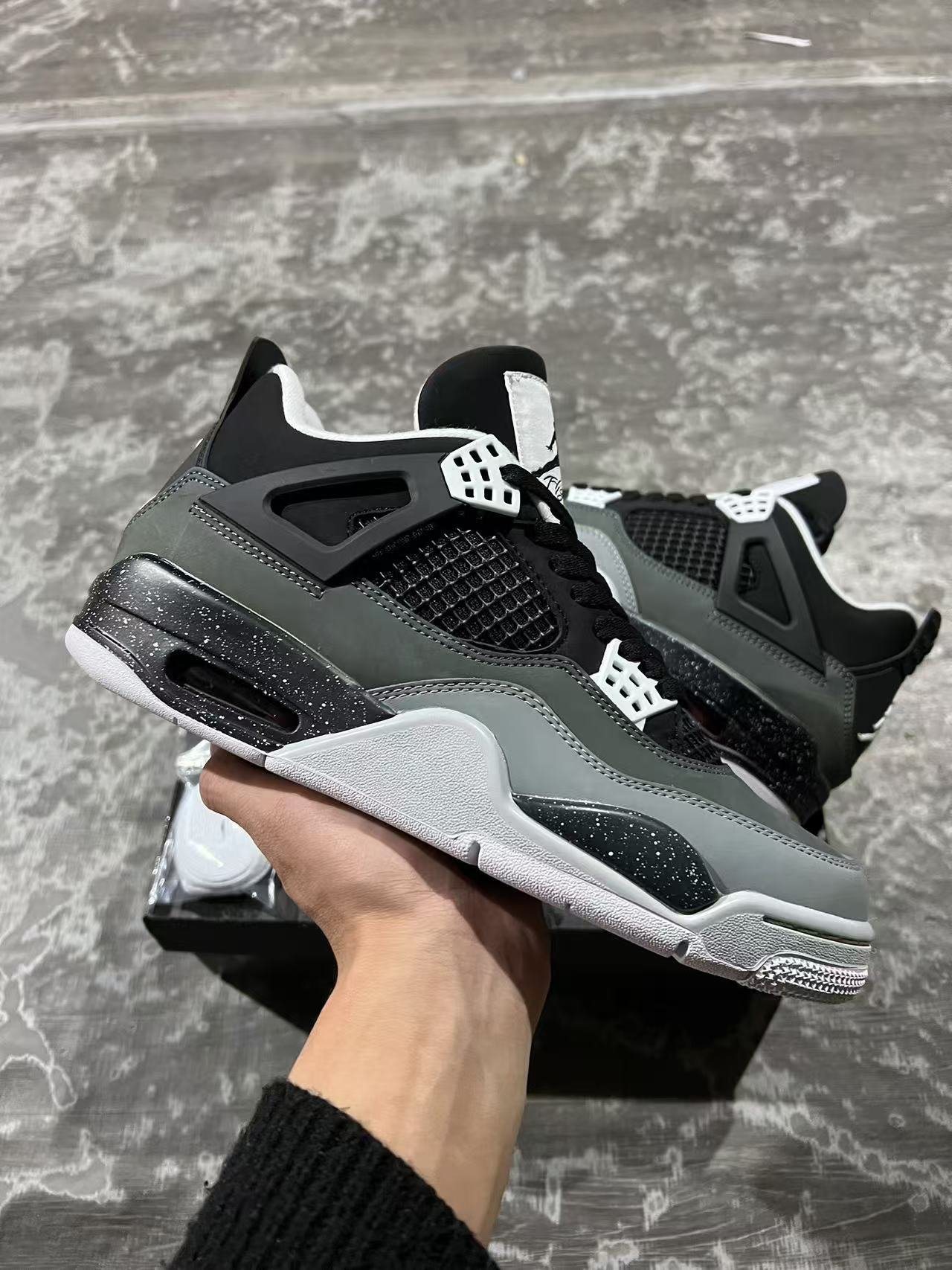 JS-Air Jordan 4 Retrox27Fearx27FQ8138 00236-47 - Image 1