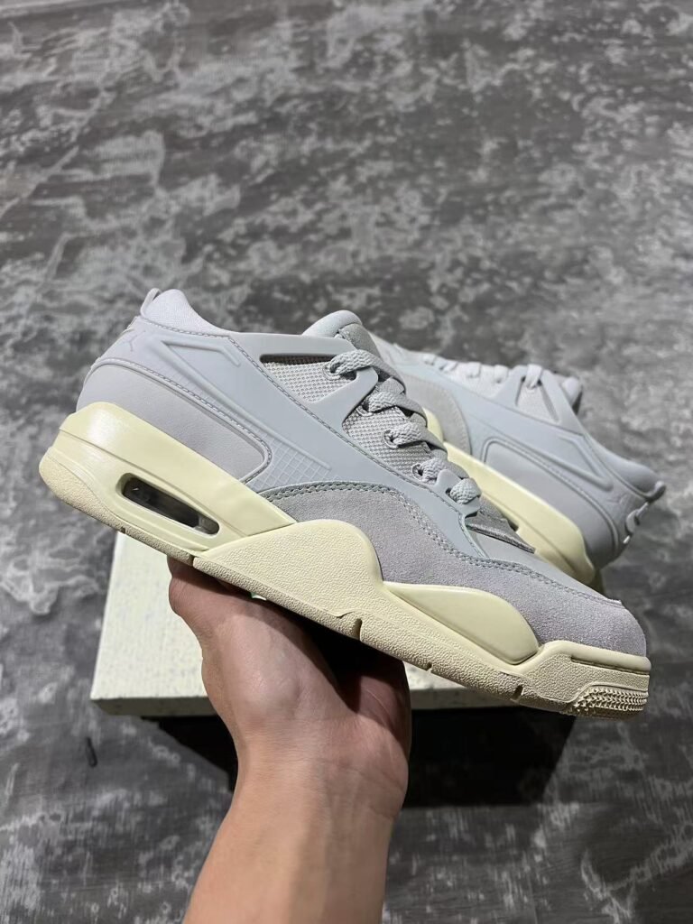 F- AIRJORDAN4RMFQ7940-00136-48