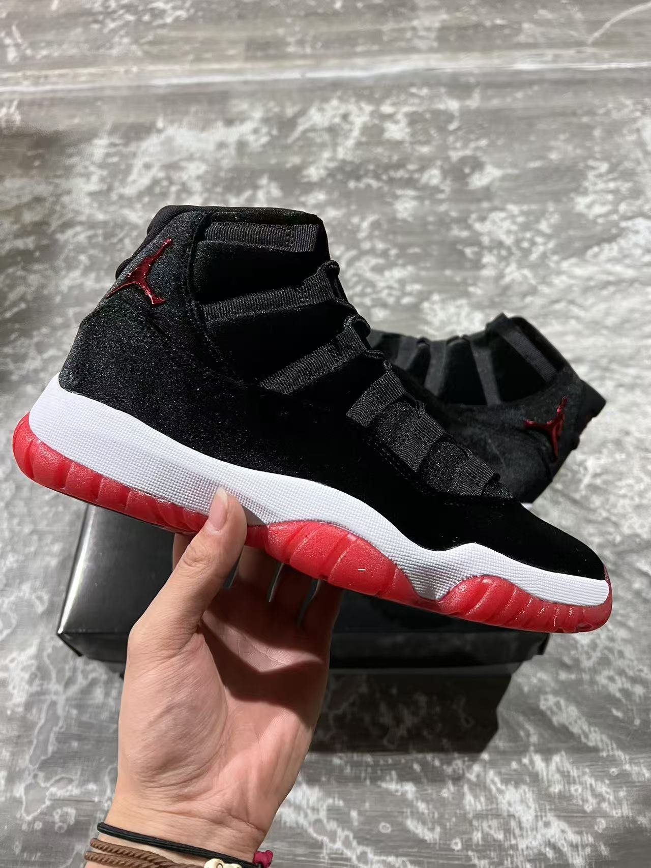 P-Air Jordan 11 Velvet BredDB5457-06140-47 - Image 1