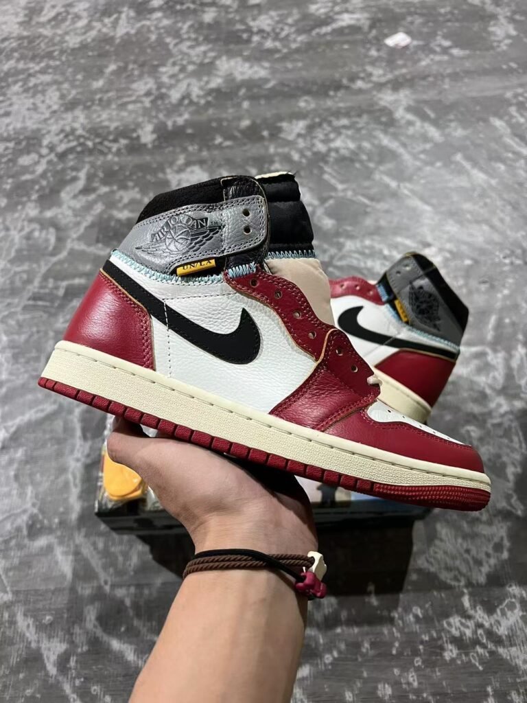 C- Air Jordan Retro HighquotVarsity RedquotHV8563-60036-47