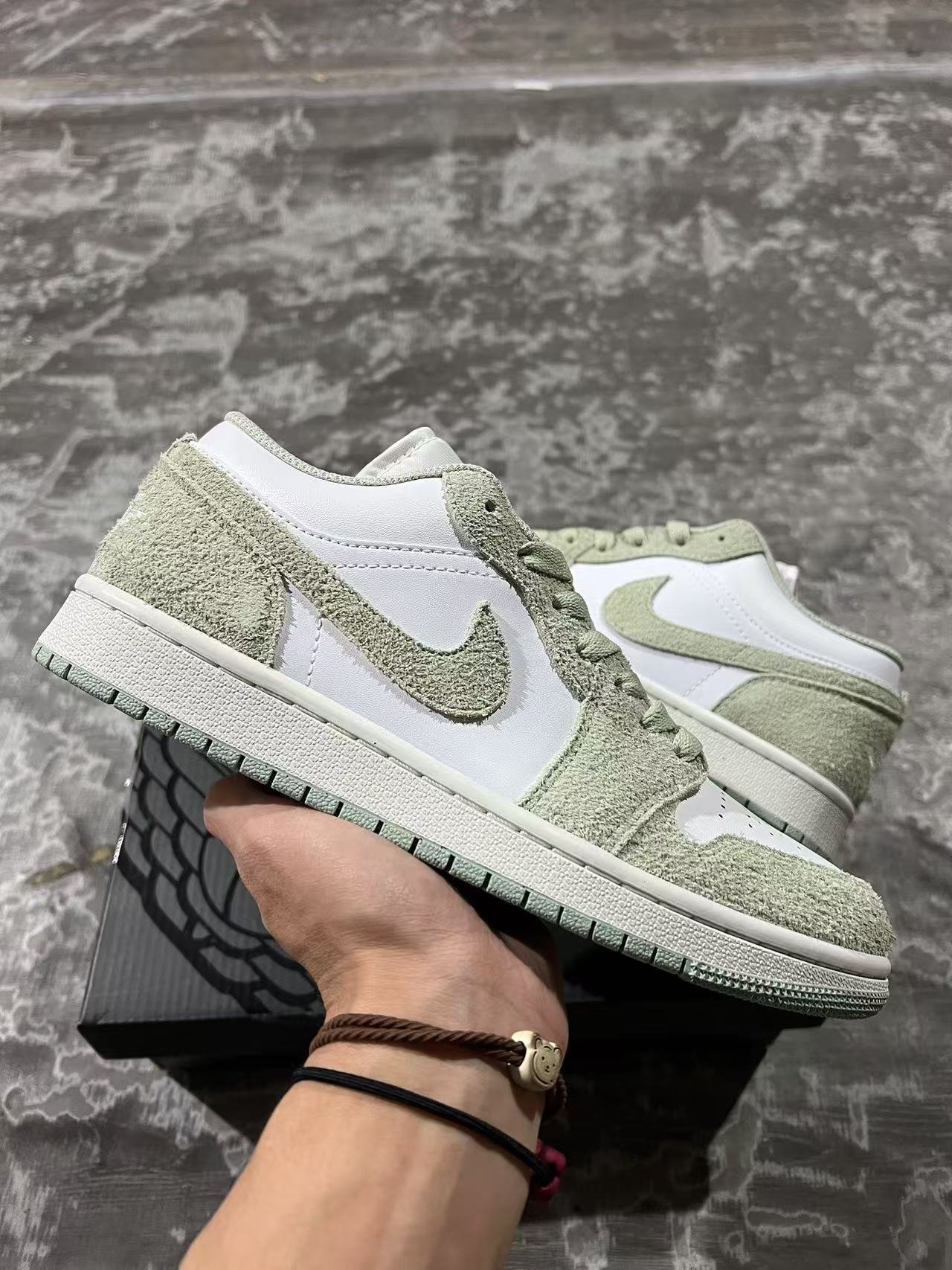 W2-Air Jordan 1 LowLight GreenFN5214-13135-46 - Image 1
