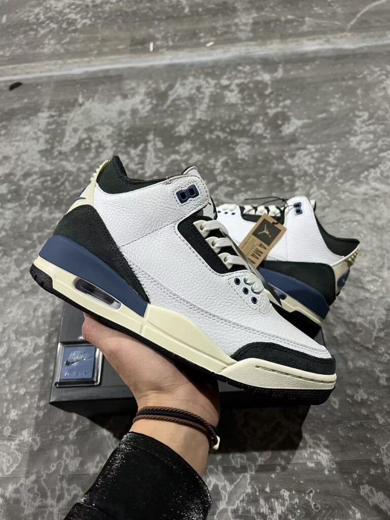 C-A Ma Maniére x Air Jordan 3 OG SP Diffused BlueHV8571-10036-47