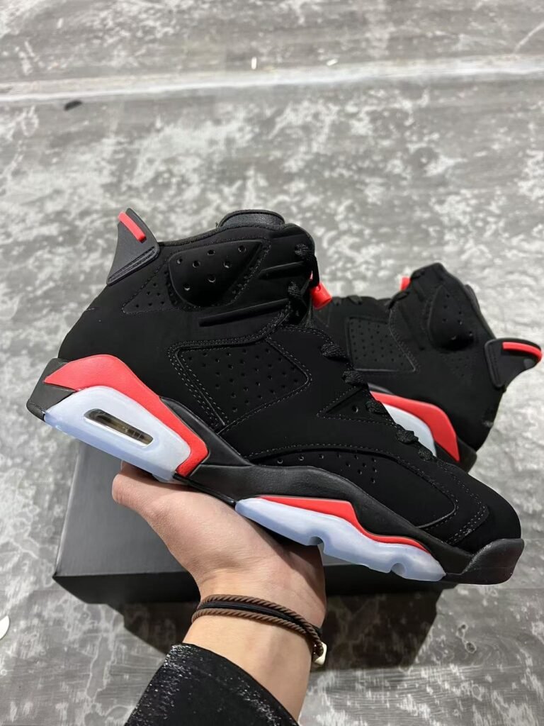 J- Air Jordan  6 RETRO  384664 060 40-475
