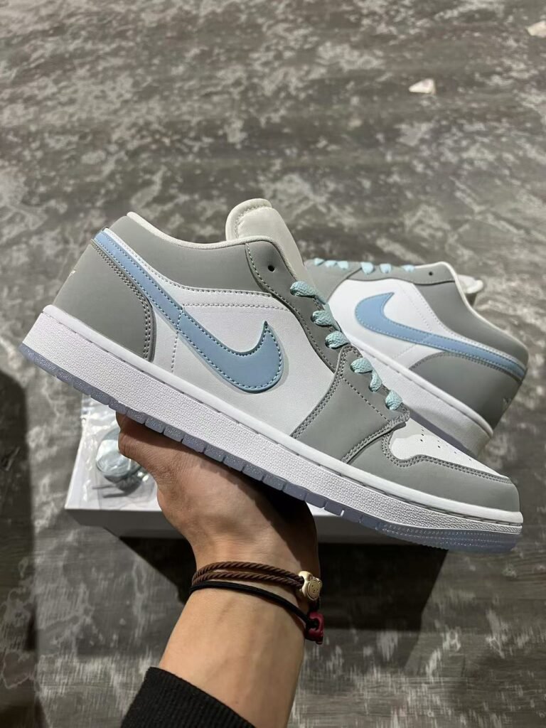 F-WMNS Air Jordan 1 LowWolf GreyDC0774-10536-46
