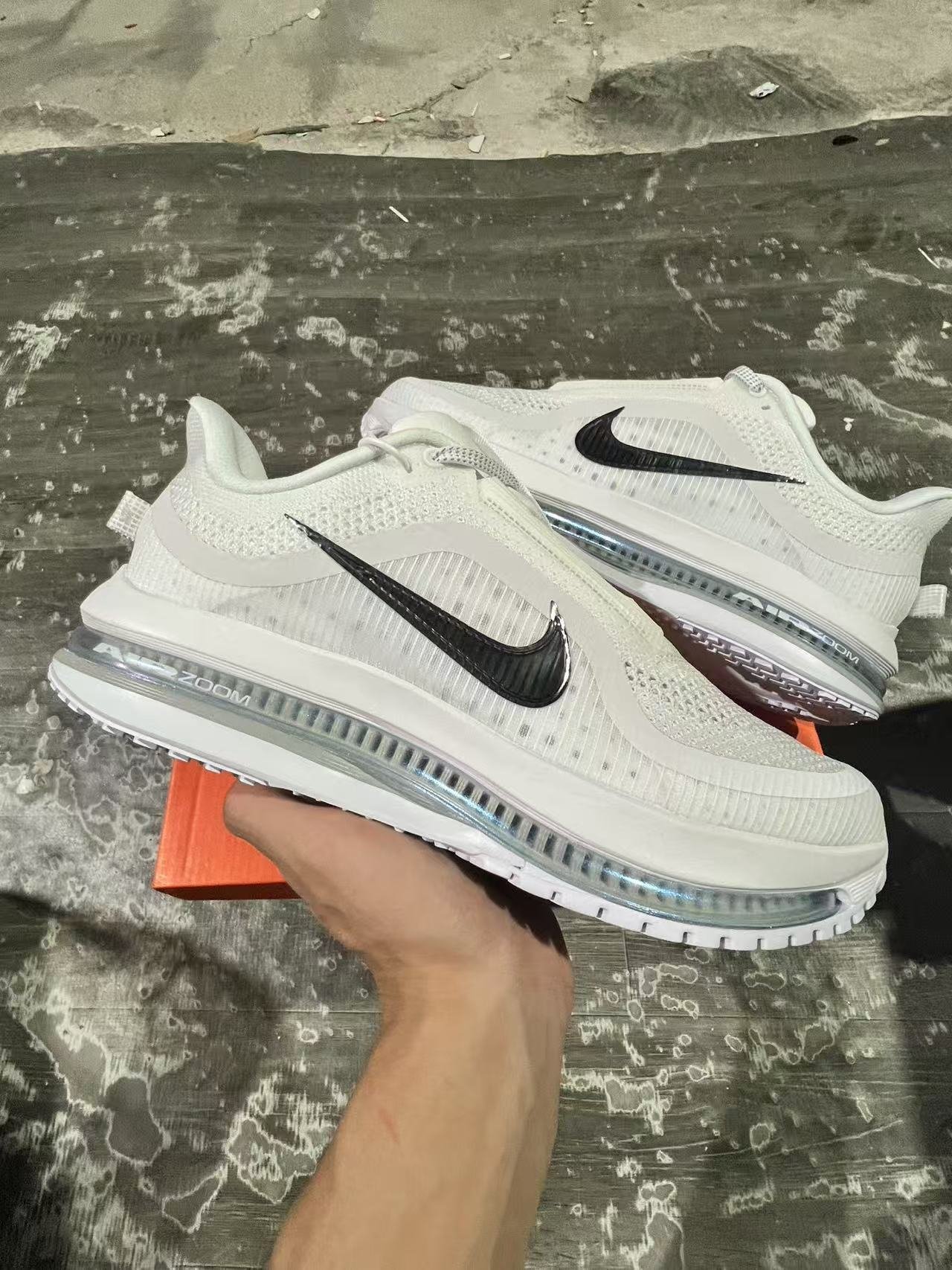 X2-NIKE PEGASUS PREMIUMHQ2592 10236-46 - Image 1