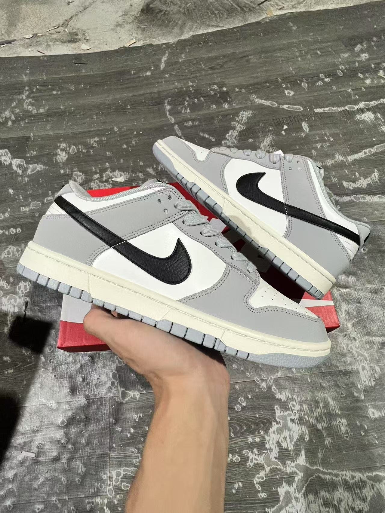 F-NIKE DUNK LOW1B3079 10136-46 - Image 1