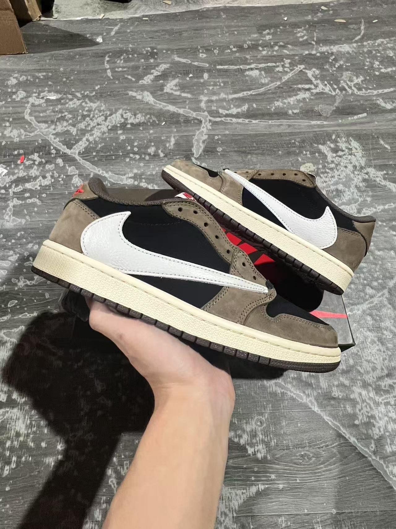 F1-Travis Scott x Air Jordan 1 LowCQ4277 00136-485 - Image 1