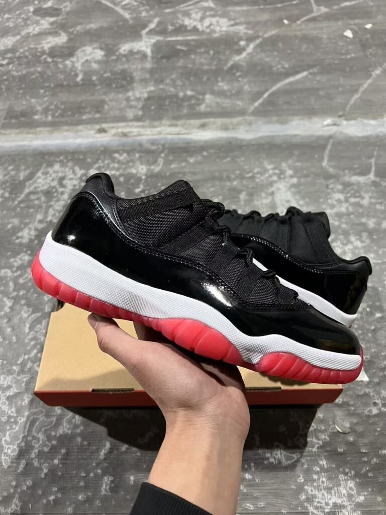 21J-Air Jordan 11 Low BredFV5104-00640-475