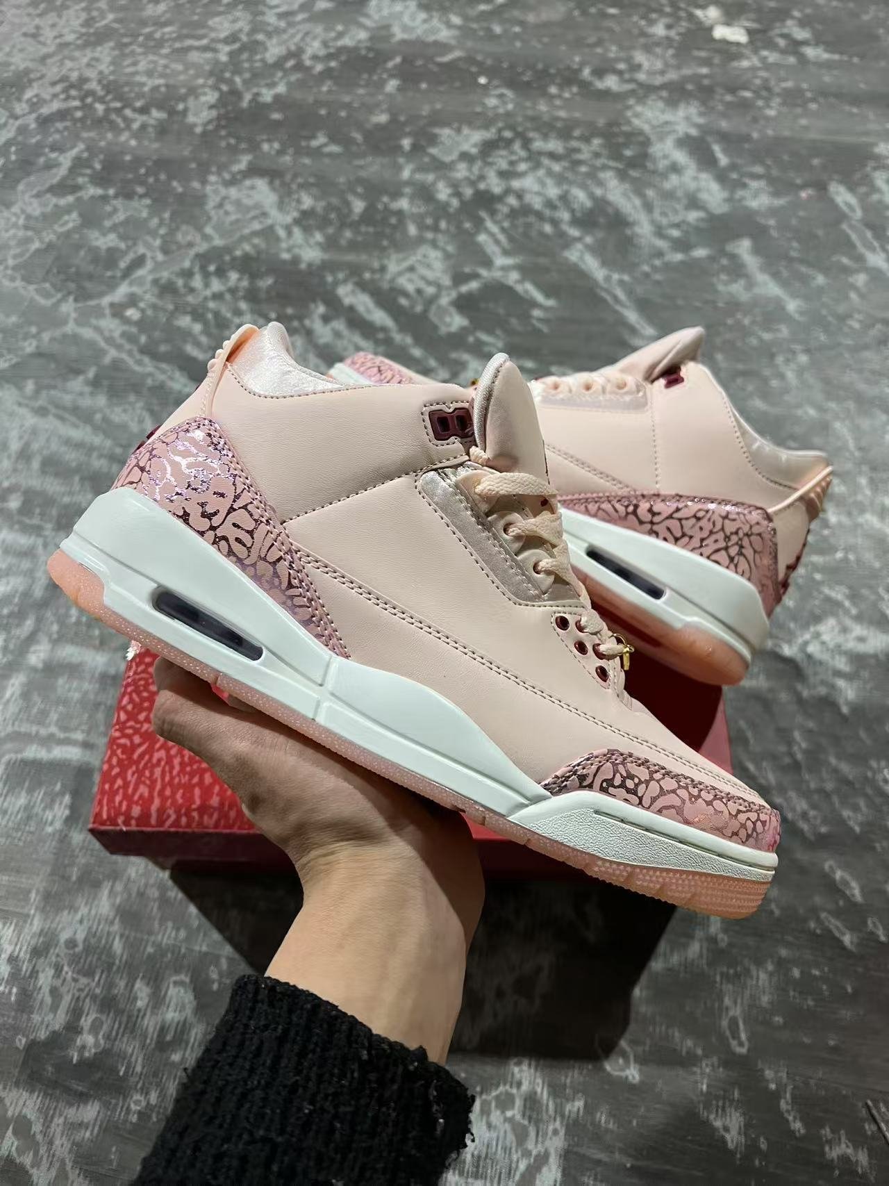 L2-Air Jordan 3 OG quotValentinex27s Dayquot HJ0178-600 - Image 1