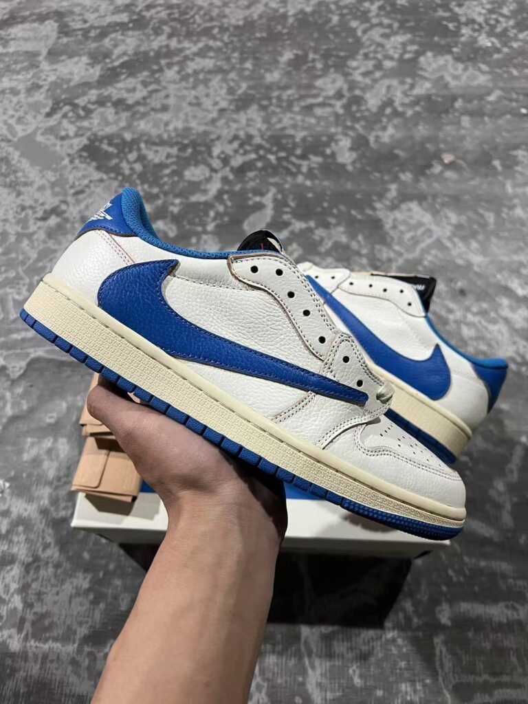 w4-Travis Scott x fragment design x Air Jordan 1 Low OG DM7866-10436-47