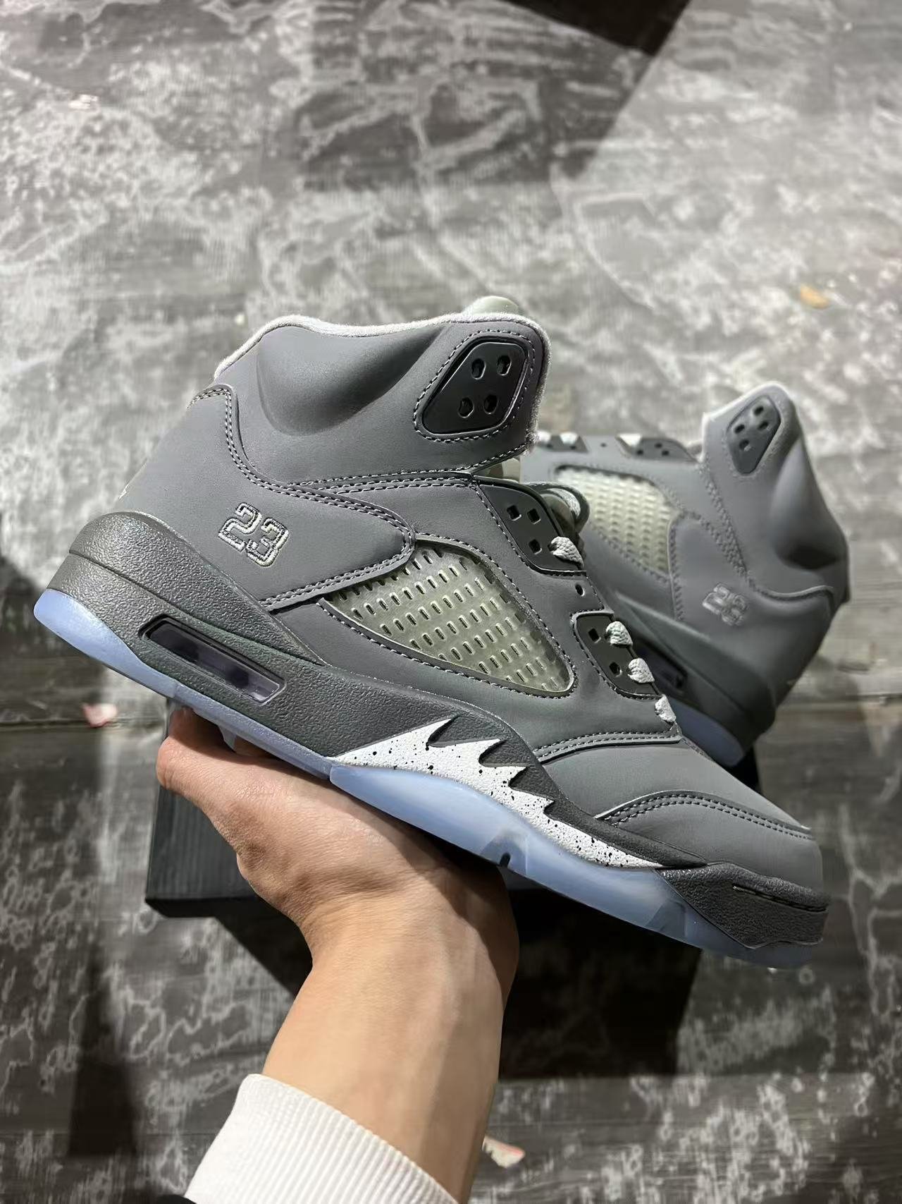 Air Jordan  5  RETRO DA1911666 - Image 1