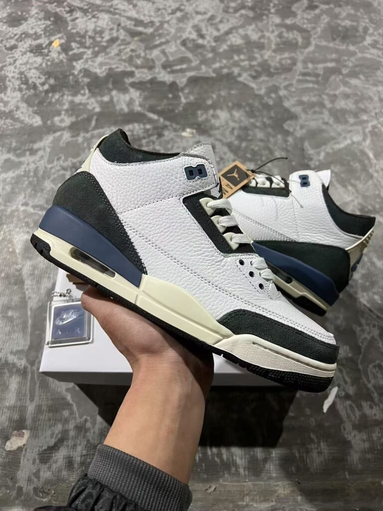 80-A Ma Maniére x Air Jordan 3 OG SP Diffused Blue HV8571-10036-47