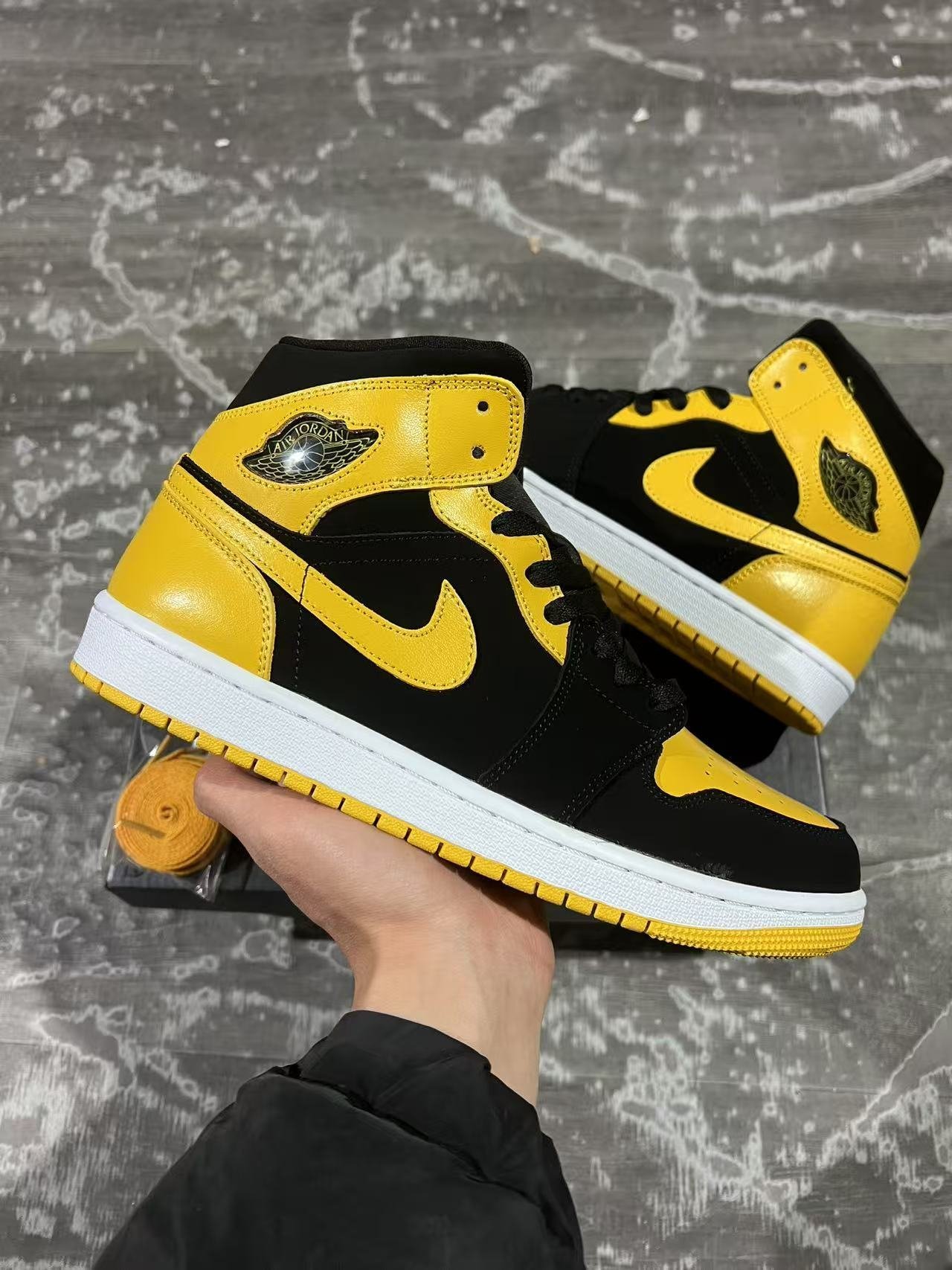 F-Air Jordan 1 Mid New LoveHJ6654-07136-46 - Image 1