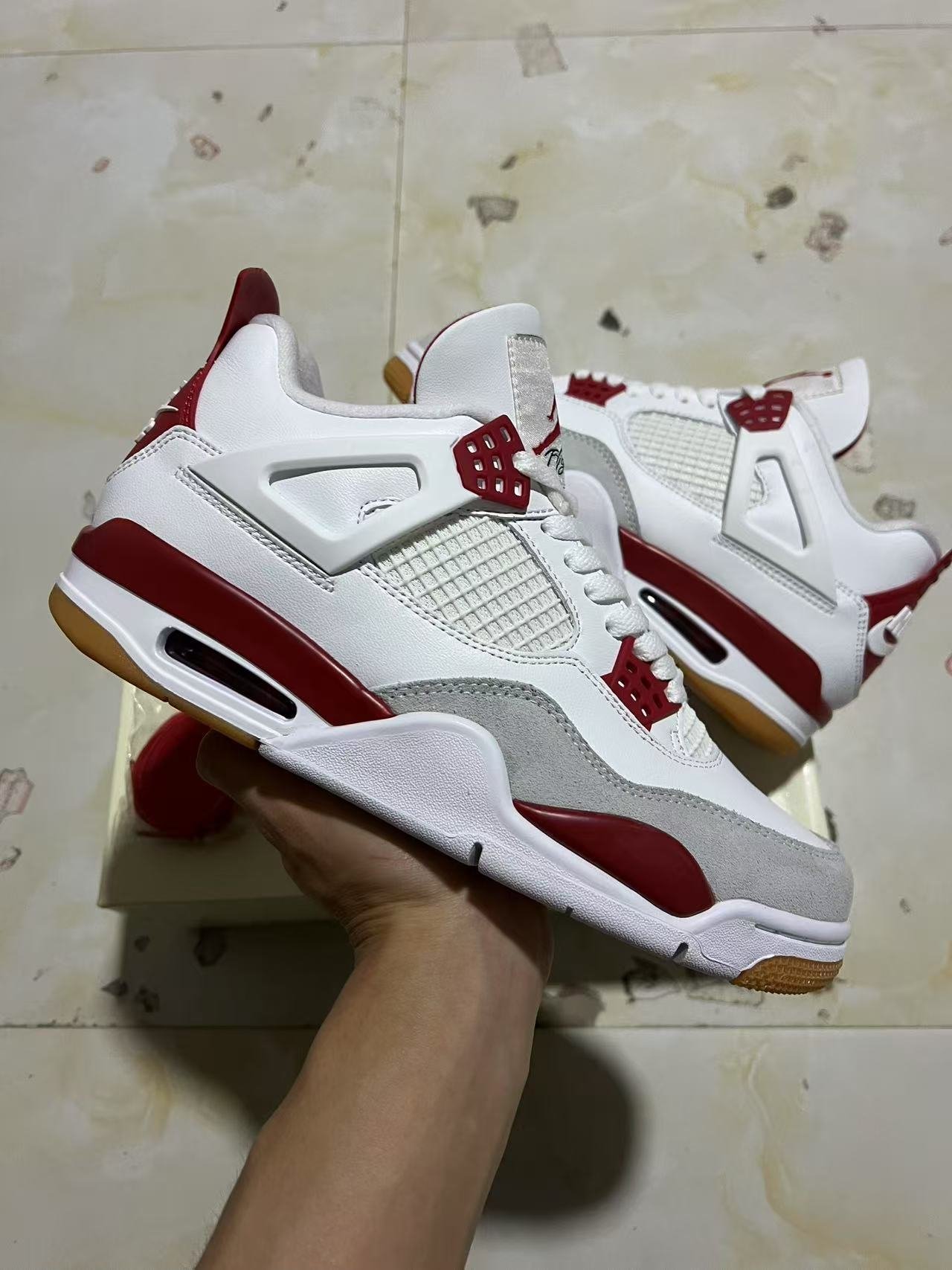js-Nike SB x Air Jordan 4 Varsity RedDR5415-106 - Image 1