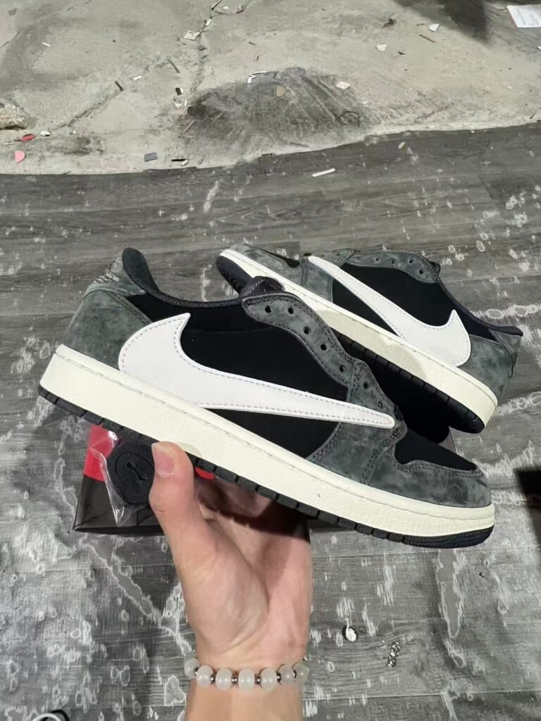 97-Air Jordan 1 Low AJ1 Joe 1 low-top cultural basketball shoes Item No. dM7866 001 Size 36-475