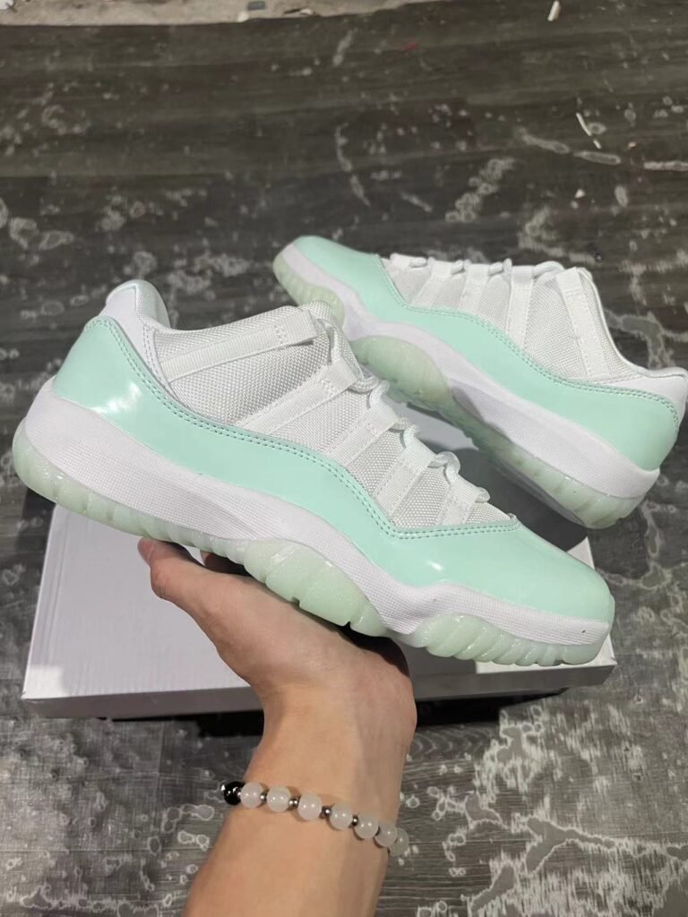 k-Air Jordan 11 Low Igloo AH7860-10336-475