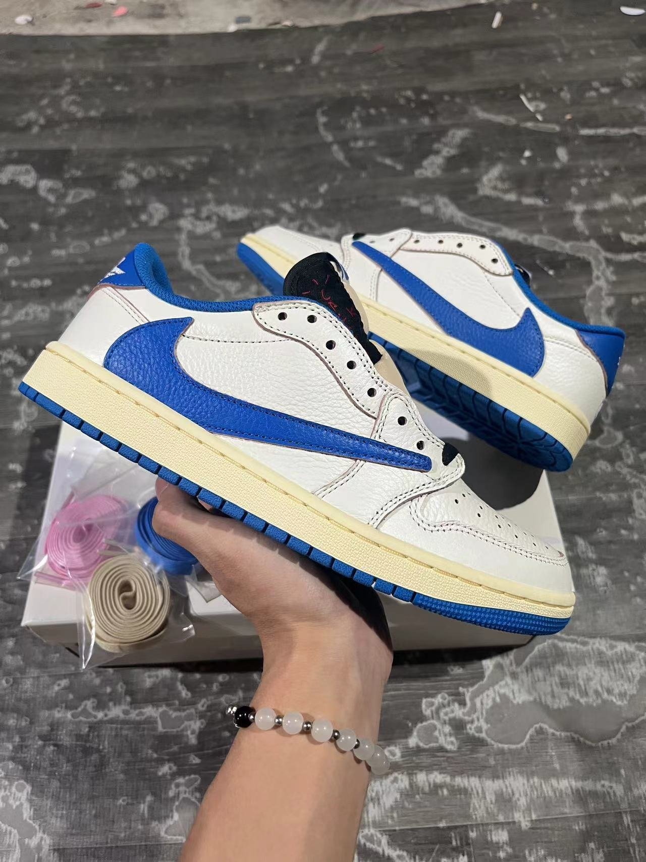 Y3-Travis Scott x fragment design x Air Jordan 1 Low OG DM7866-10436-475 - Image 1