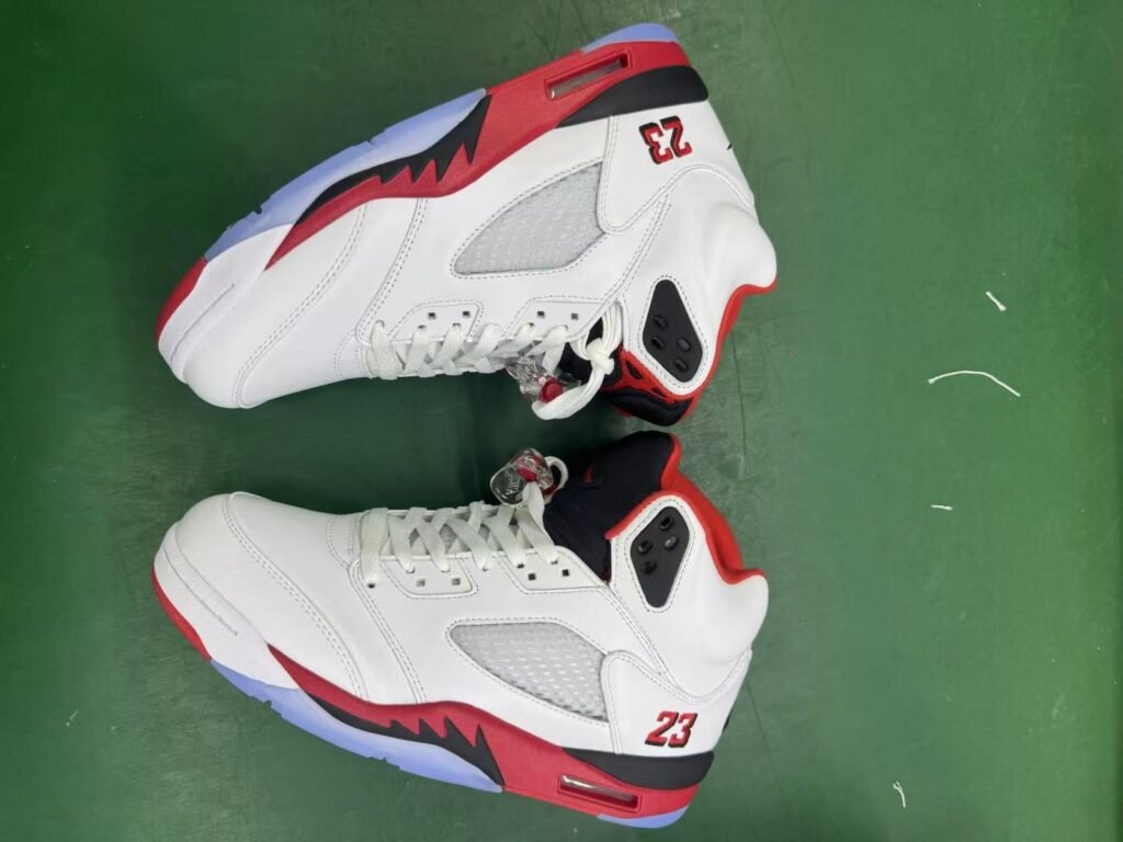 97-Air Jordan 5 Retro AJ5 440888-120 40-485