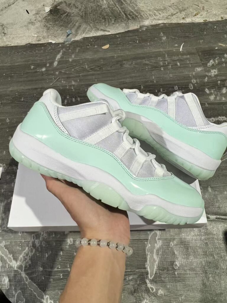 j-Air Jordan 11 Low Igloo 30AH7860-10336-475