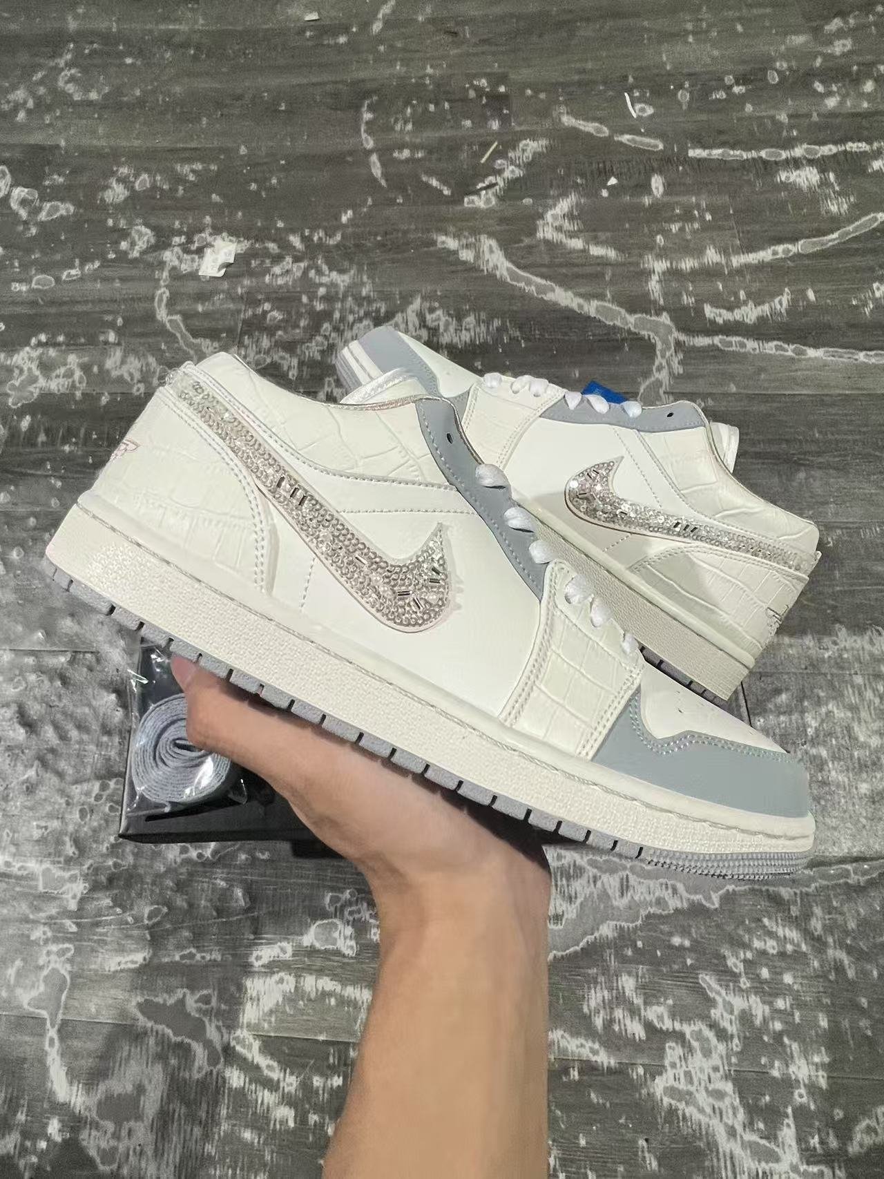 F-Air jordan 1 Low quotSoft Pearquot WMNS IH7323-10036-46 - Image 1
