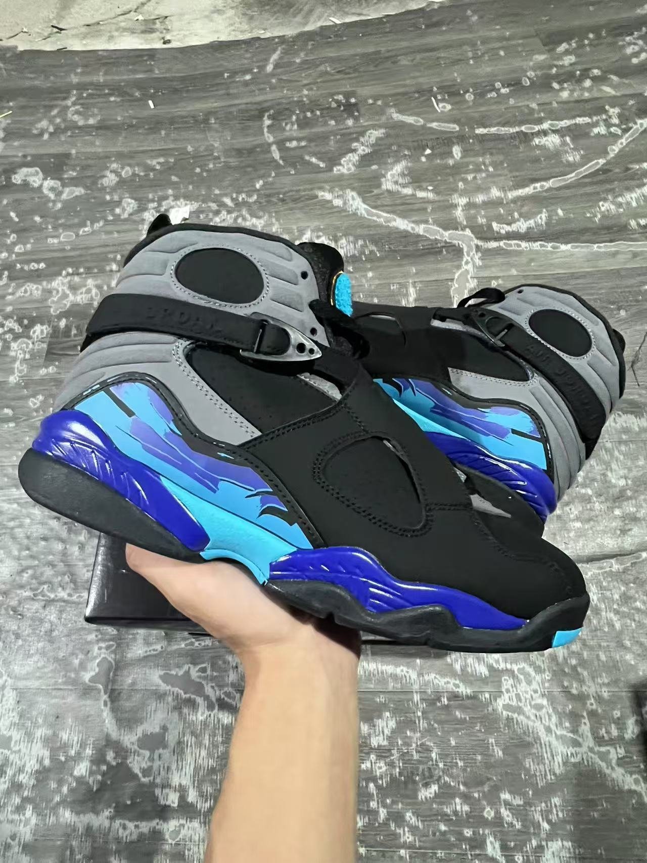 2025 Air Jordan 8 Aqua305381-006 - Image 1