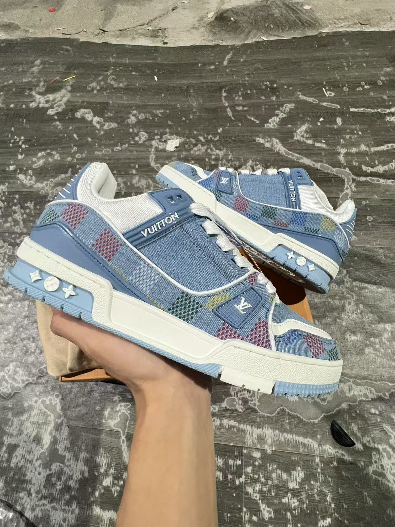 W4-Louis Vuitton Trainer Sneaker Low51BCOLORE36-46 - Image 1