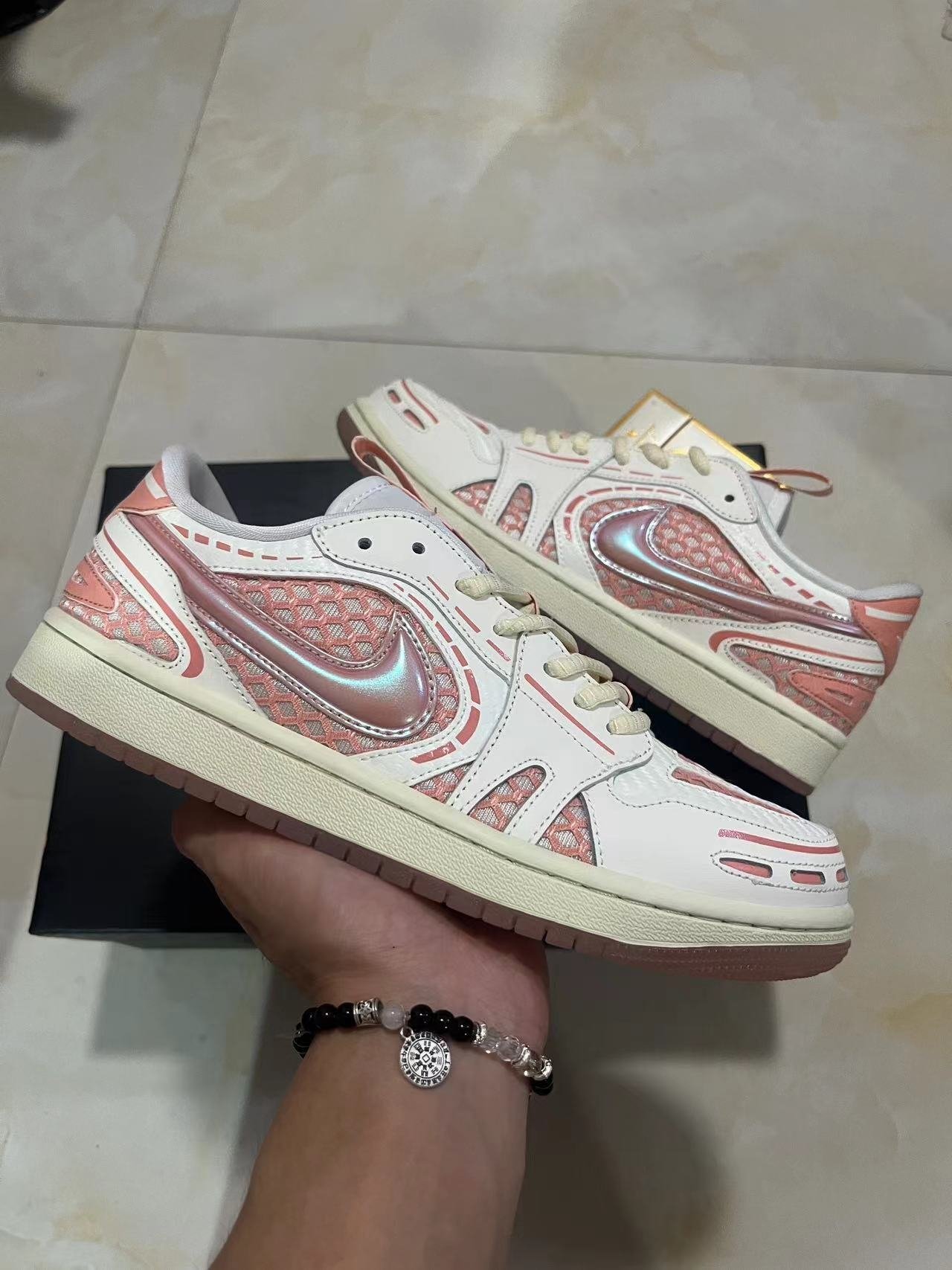 F-Air Jordan 1 Low Method Of Make V3HQ2186-18036-46 - Image 1