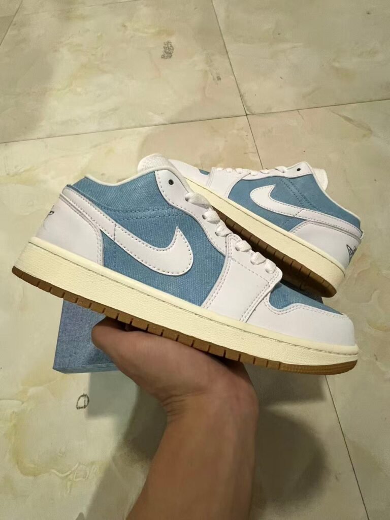 ax-Air Jordan 1 Low HQ2004-400