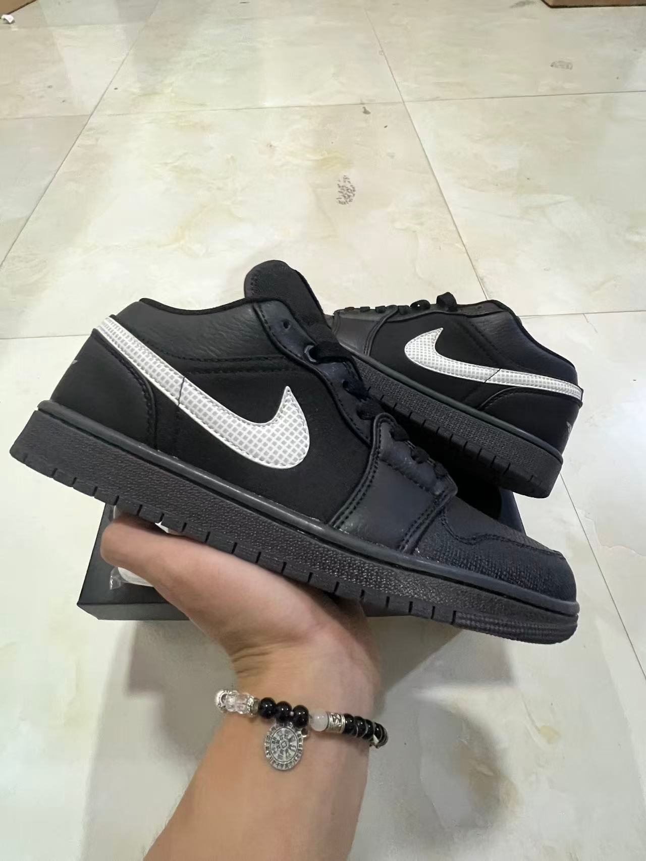 X2-Air Jordan 1 Low SEHV5968-00136-46 - Image 1