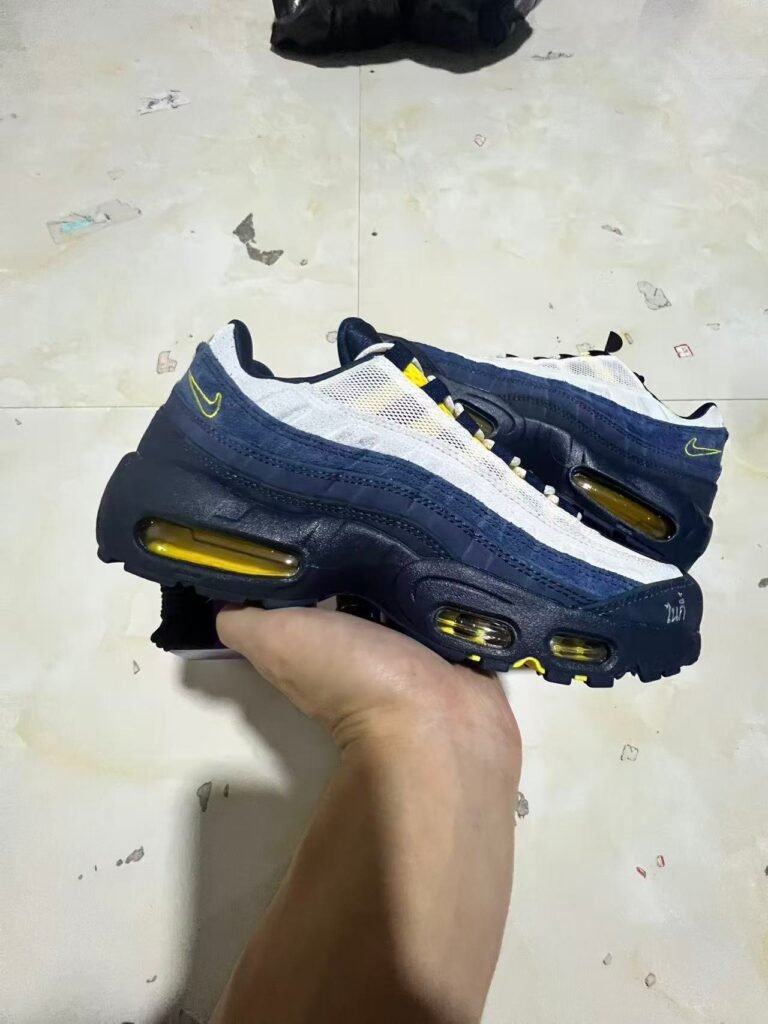 X2-Eric Koston x Nike SB Air Max 95 HQ8492-40040-485