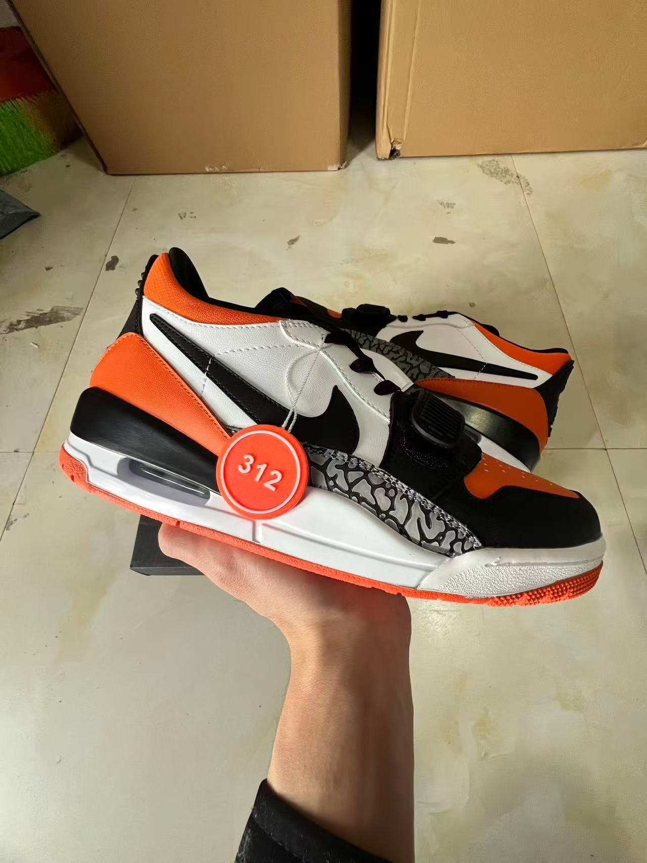 F-Jordan Legacy 312 Low Shattered BackboardCD7069-11836-46 - Image 1