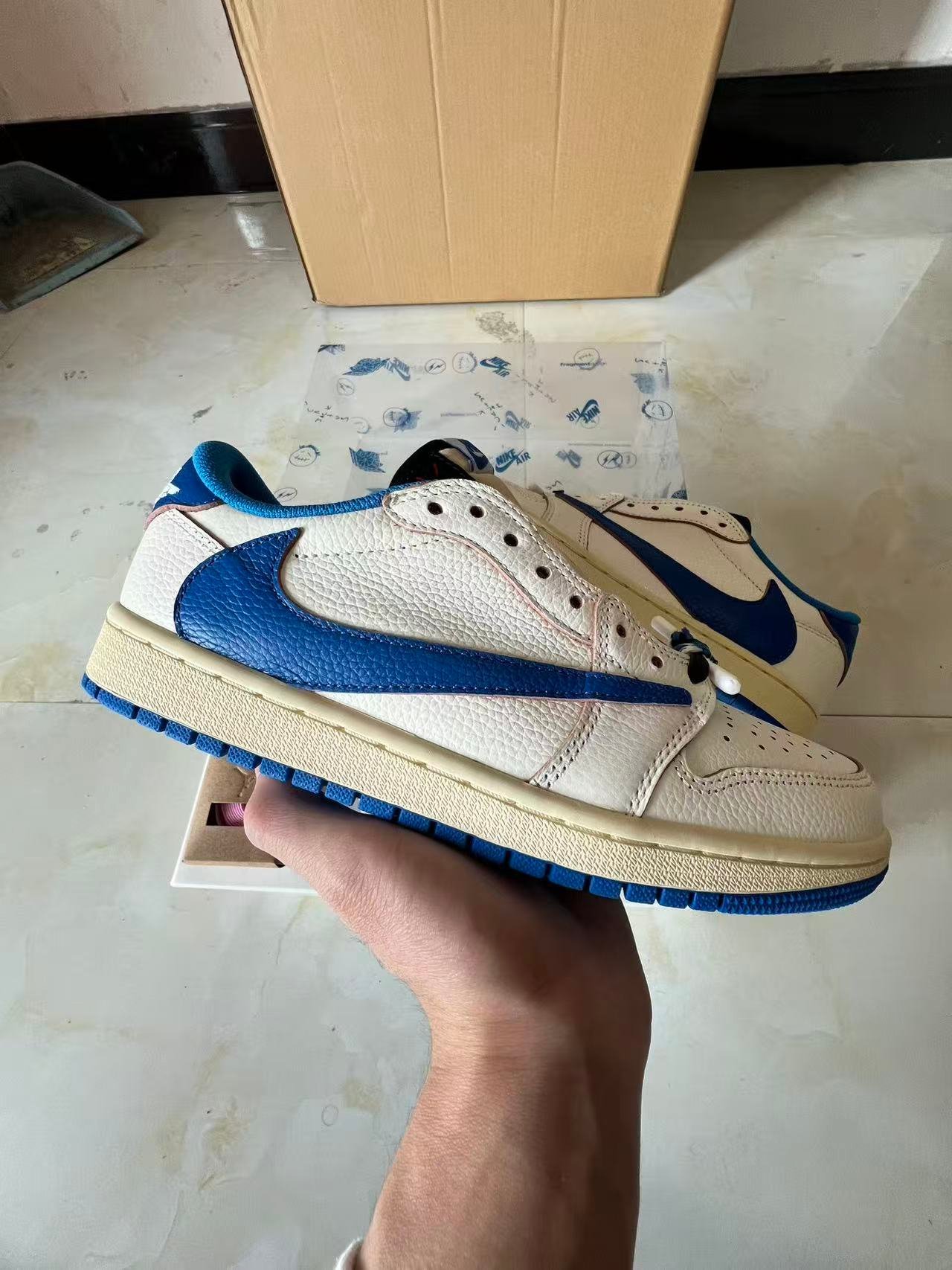 JK-Travis Scott x Fragment x Air Jordan 1 Low OGDM7866-104 - Image 1