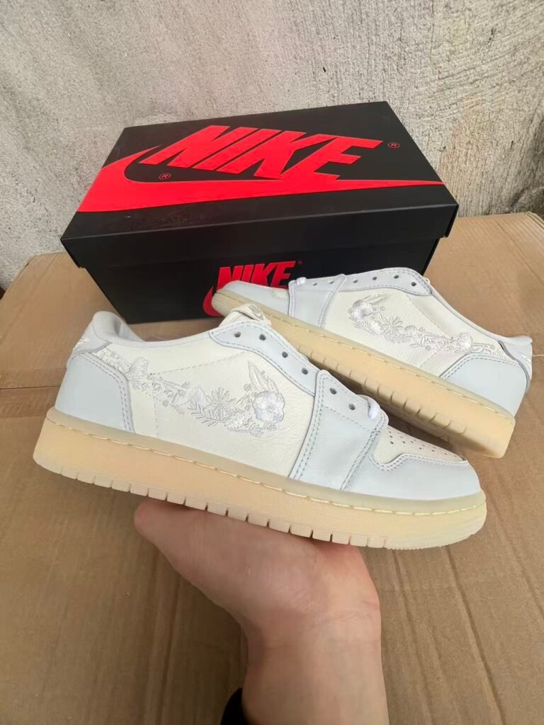 F2-Air Jordan 1 Low OG Floral SwooshIF4391-10036-475