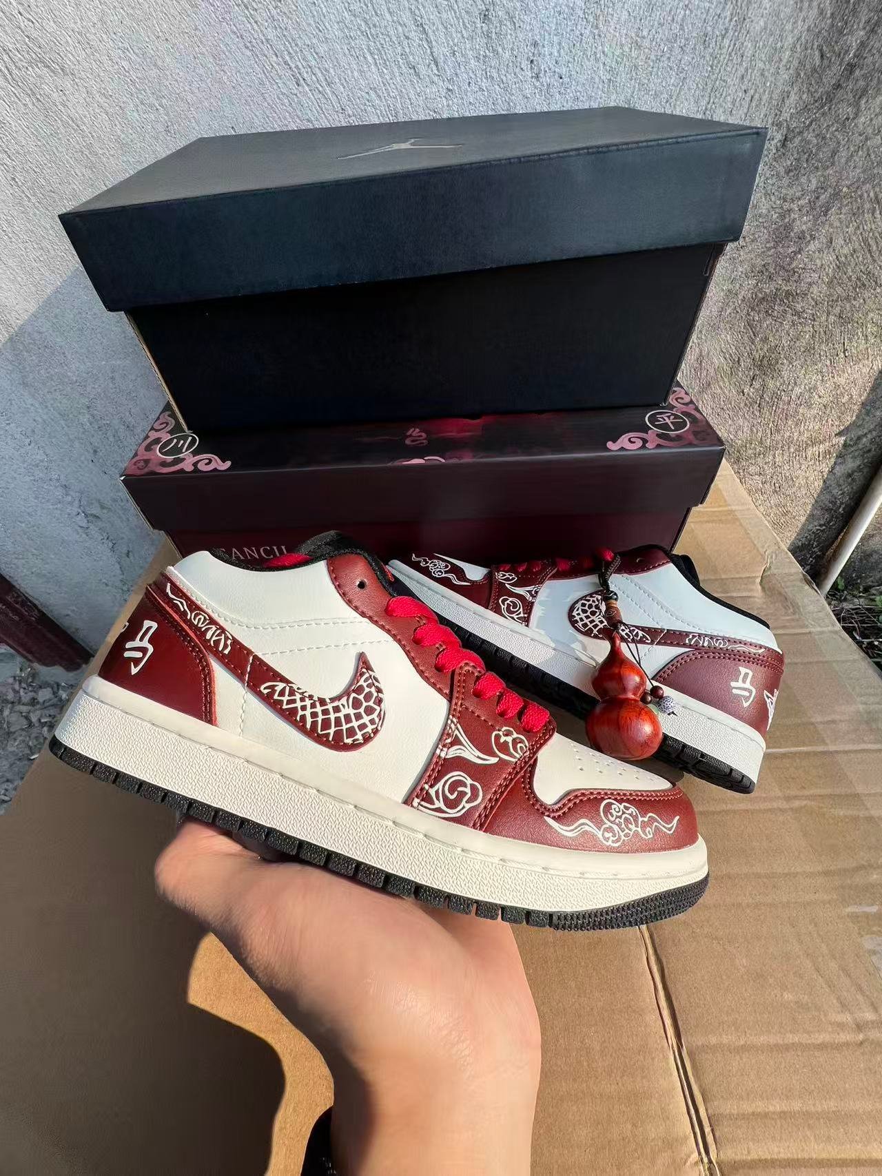 F-WMNS Air Jordan 1 LOW553558 08136-46 - Image 1