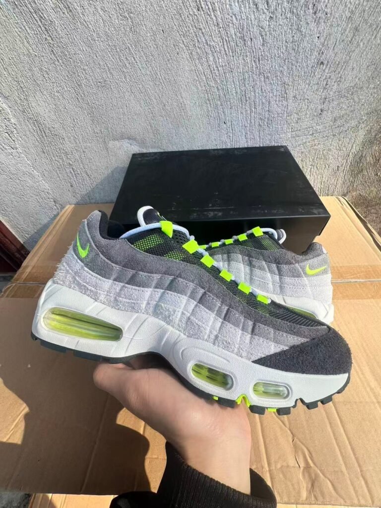 X2-Nike Air Max 95 Reverse Neon HM4738-00140-485