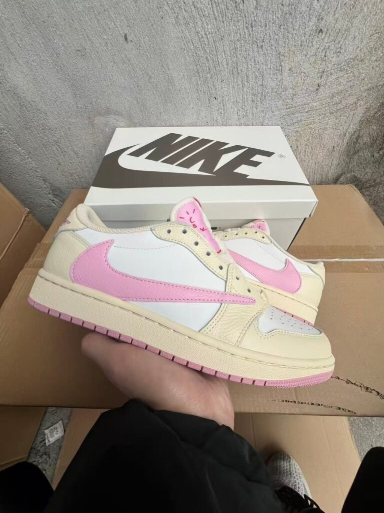 F2-Travis Scott x Air Jordan 1 Low OG Pink PackIQ7604-10036-475