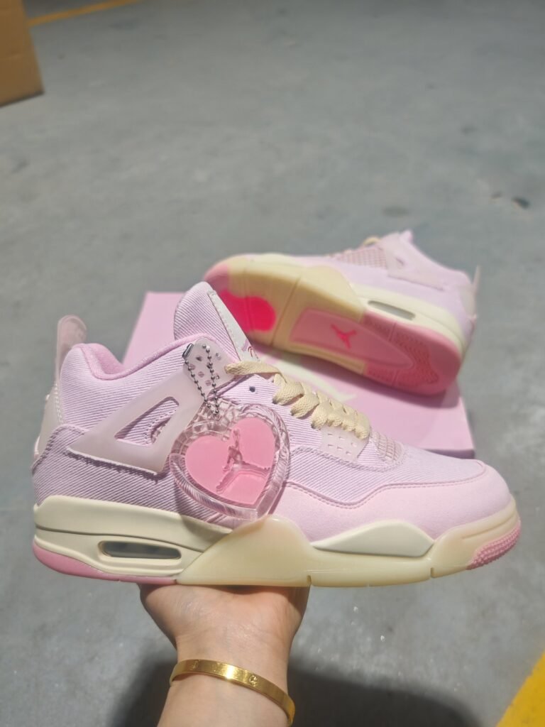 Air Jordan 4