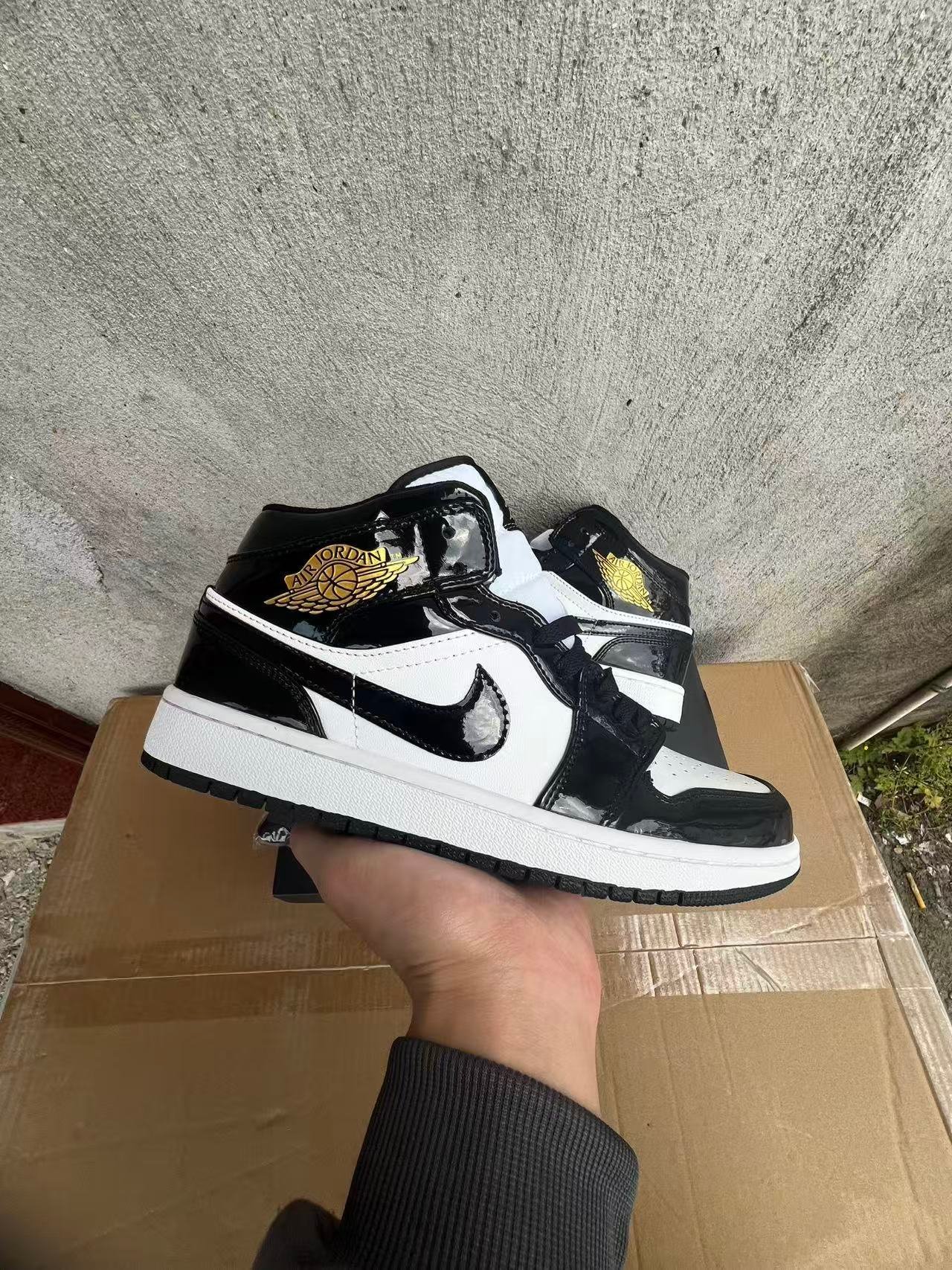 LQ-Air Jordan 1 LOWFZ39380-001 - Image 1