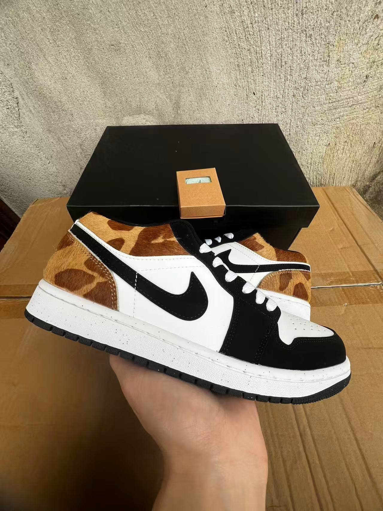 F-Air Jordan1 LOW SEIX8740 10136-46 - Image 1