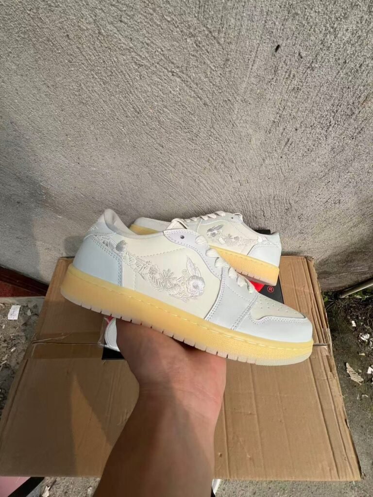 F-Air Jordan1RETROLOW OGIF439110036-46