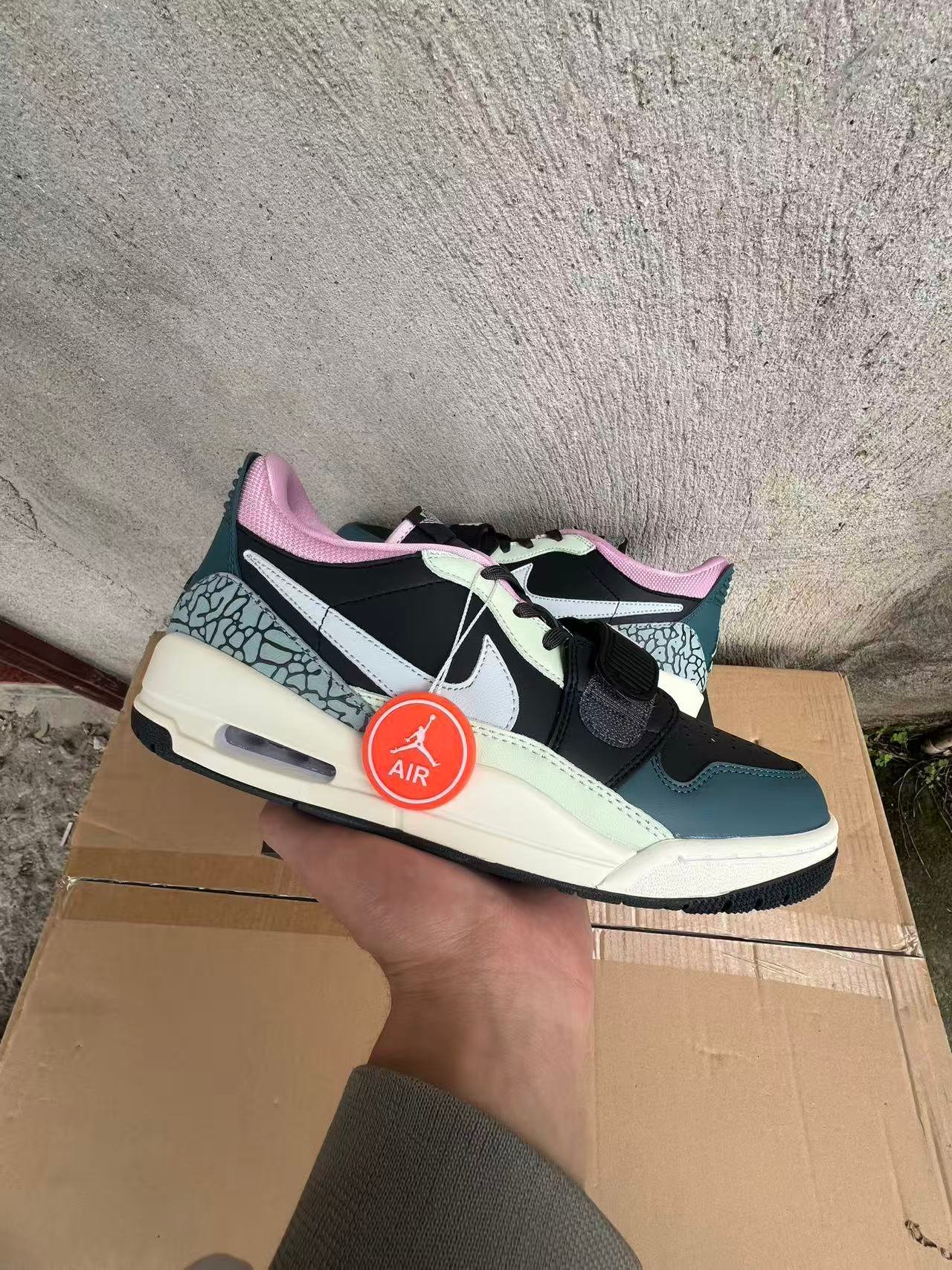 F-Air Jordan LEGACY 312 LOWCD7069 00736-46 - Image 1