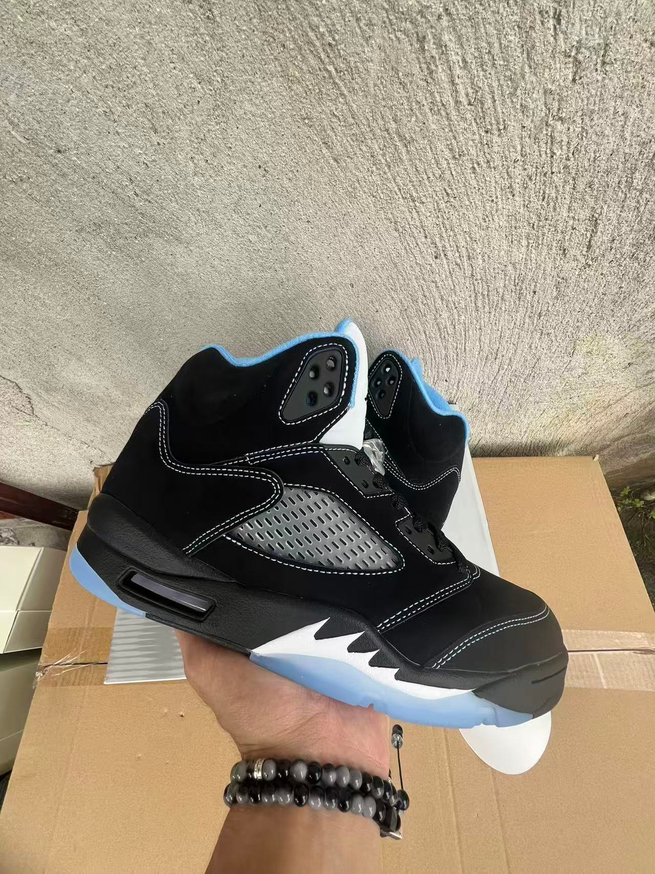 js-Air Jordan5RETRODD0587008 - Image 1