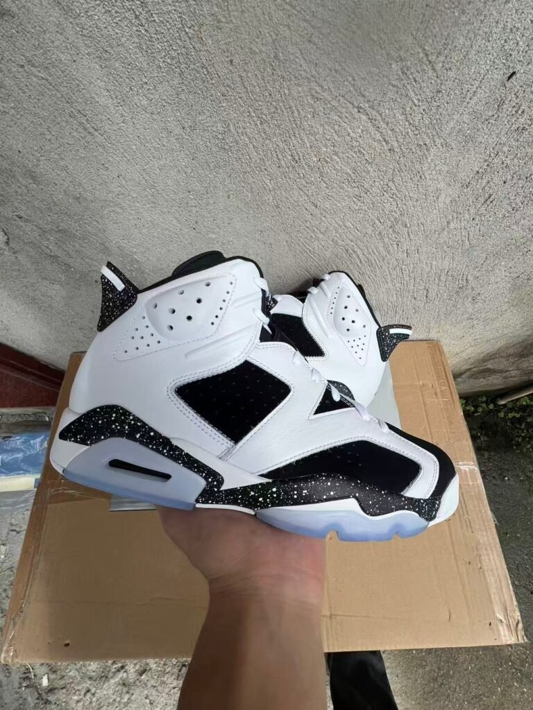 F1- AirJordan6 RETROCT852910840-485