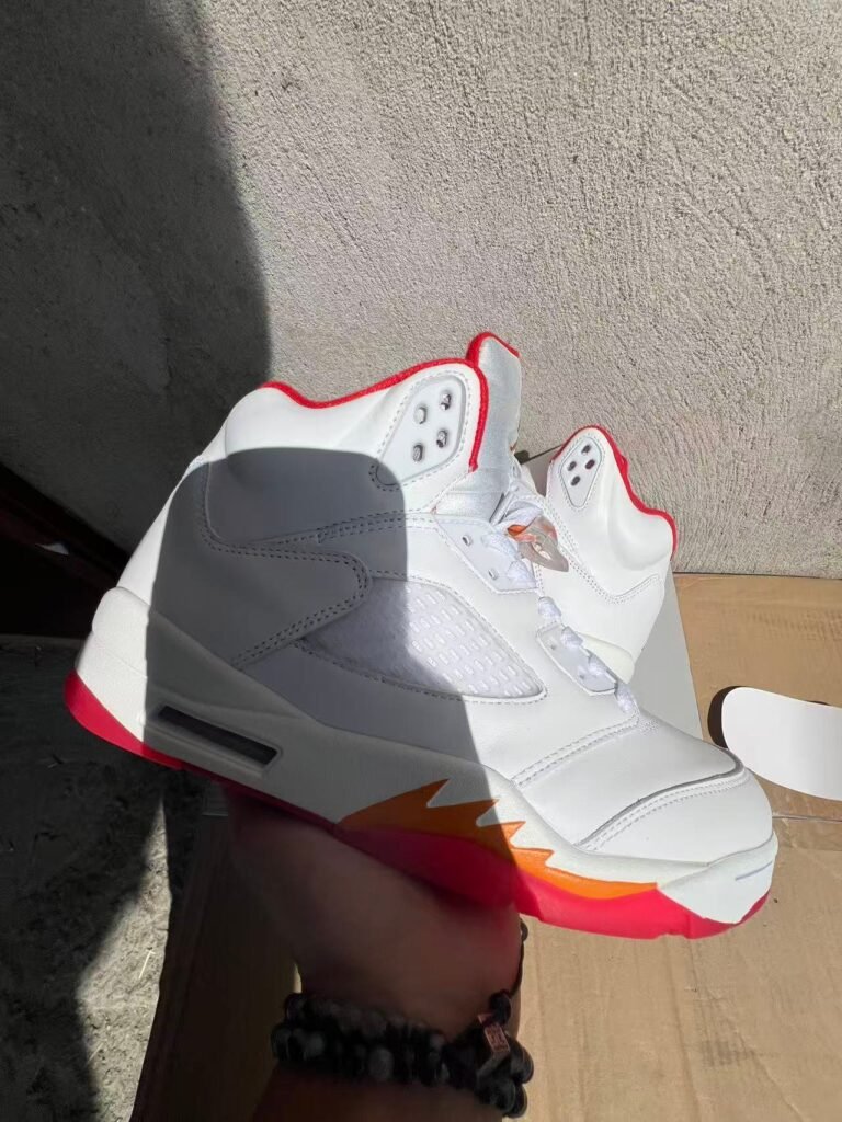 js-WMNS AirJordan5RETROIV5678102