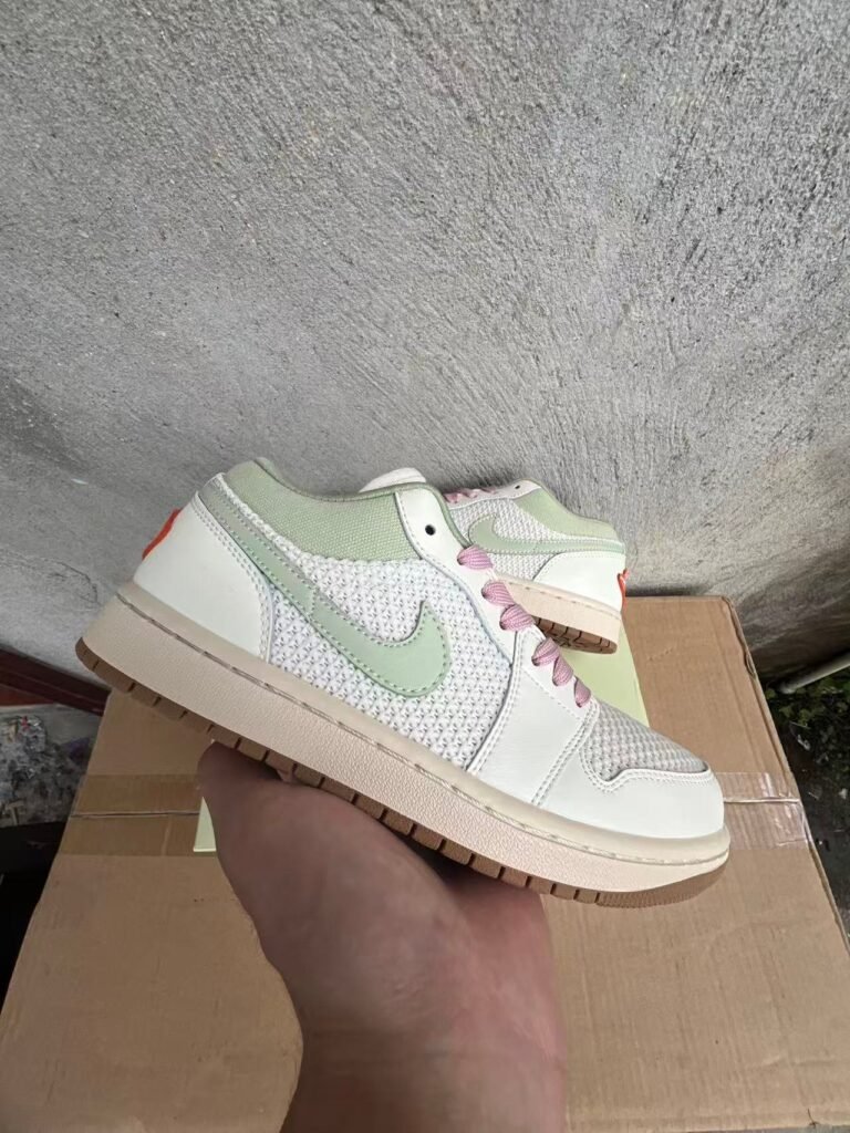 F-WMNS AirJordan 1 LOW SE1056910036-40